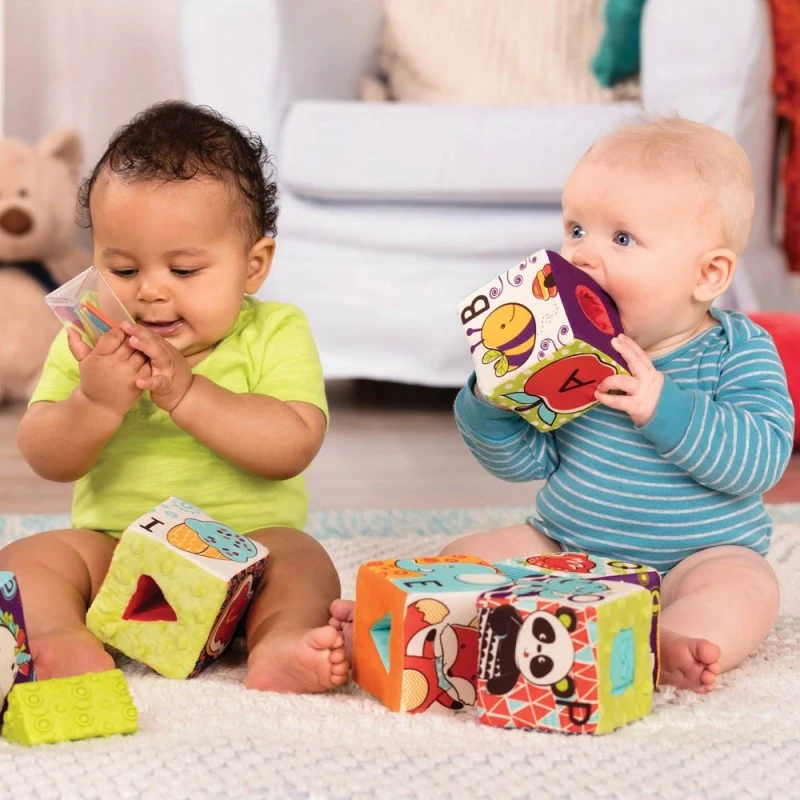 Комплект образователни кубчета, Battat, Текстилни кубчета с форми