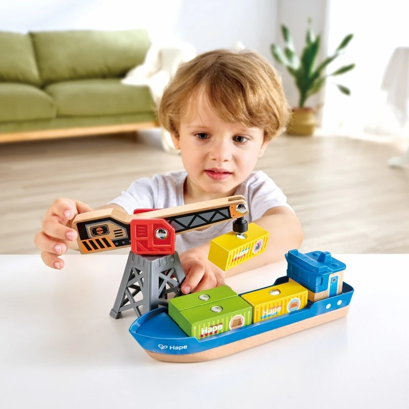 Комплект за игра, Hape, Товарен кораб и кран, 6 части