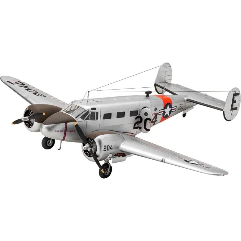 Сглобяем модел, Revell, Beechcraft Model 18, 131 части