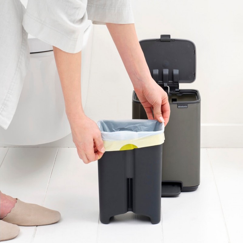 Кош за смет Brabantia Bo Pedal 4L, Platinum