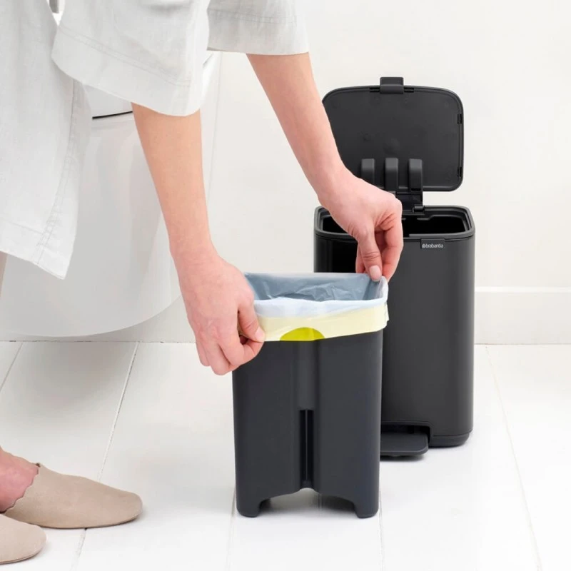 Кош за смет Brabantia Bo Pedal 4L, Matt Black