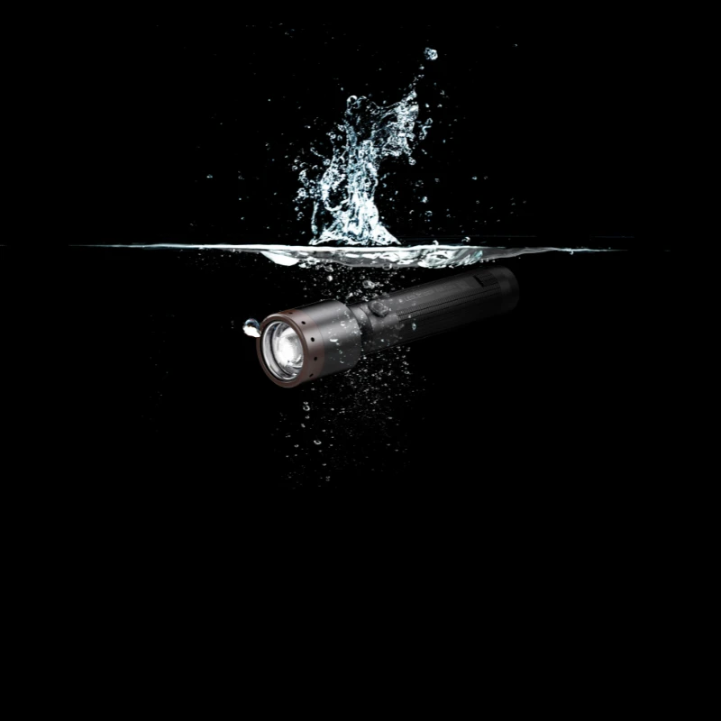 Фенер LED LENSER P6R CORE 502179