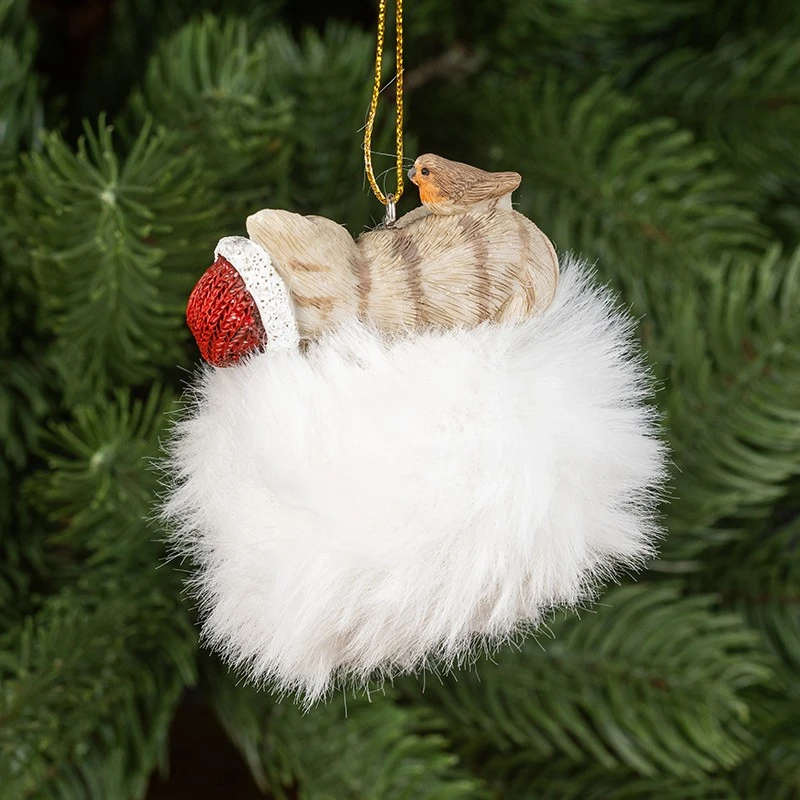 Спящо коте снежна топка - висулка