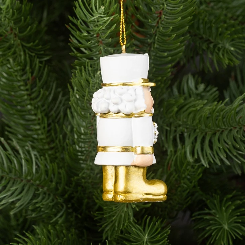 Лешникотрошач - войник AR011