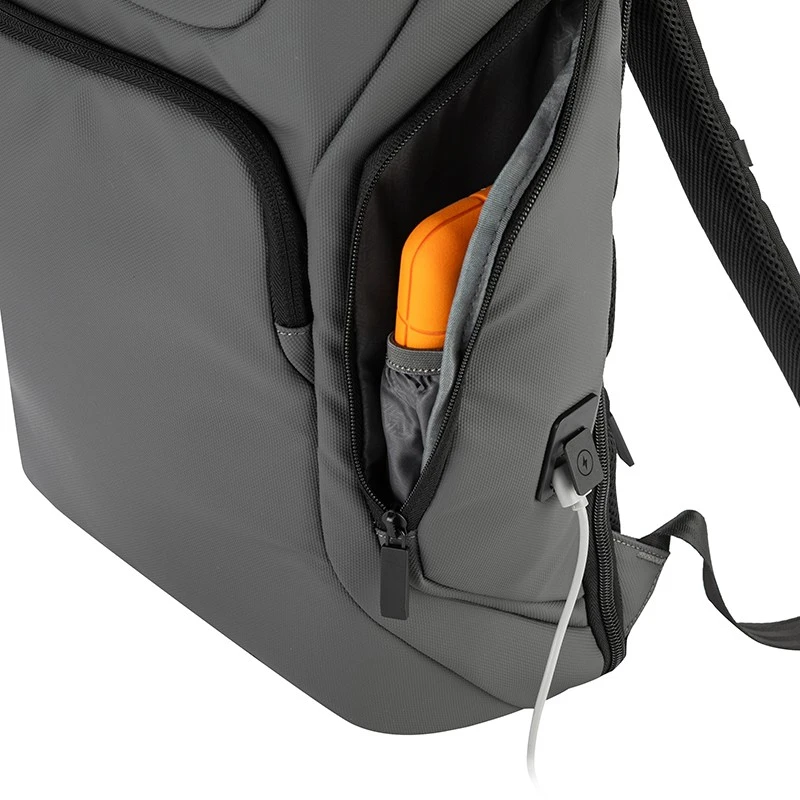 Раница за лаптоп с вграден USB порт Silver Flame, K001, Сива