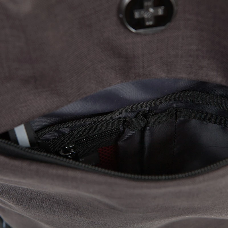 СМАРТ РАНИЦА С КОЛЕЛЦА SWISSDIGITAL В ТЪМНО СИВО