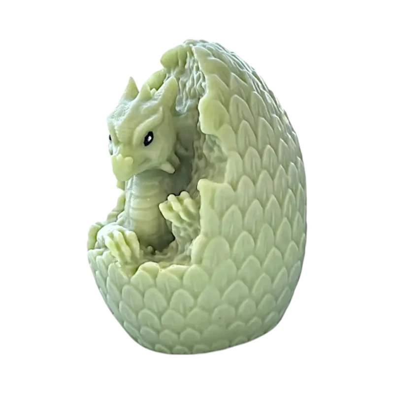 Ароматна свещ от соев и пчелен восък, Дракон, М507