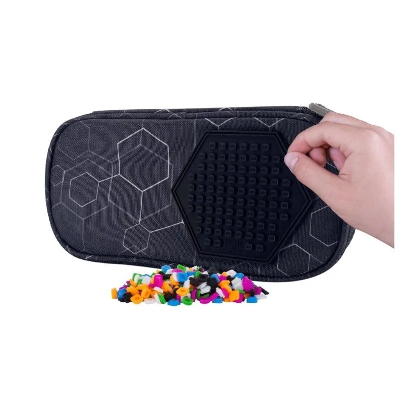 Ученически несесер Pixie Crew Hexa Black, 11 x 22 x 5 cm, Черен
