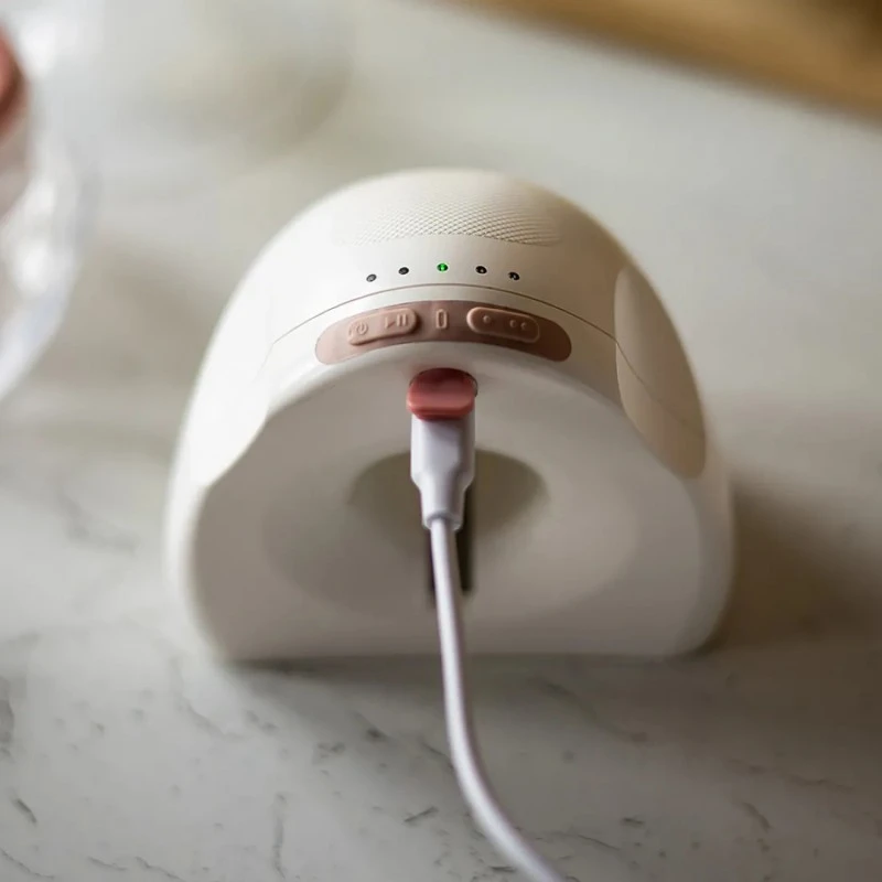 Philips Avent К-КТ: Ел. помпа Essential 4+4 функции,1 шише NR 125мл,5 торбички за кърма,4 подплънки