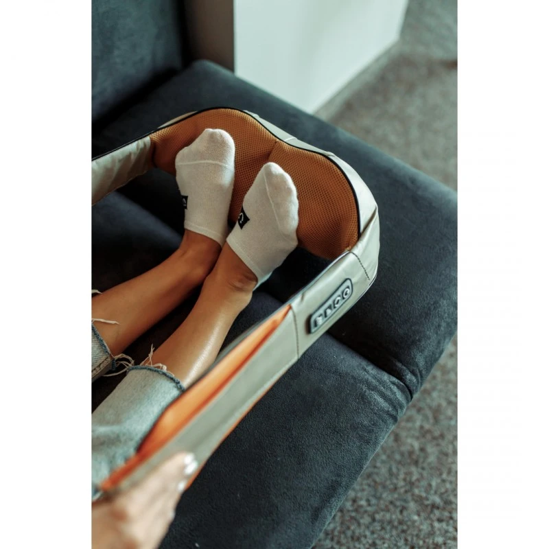 Ролков масажор за врат Zenet ZET-757 с нагряване
